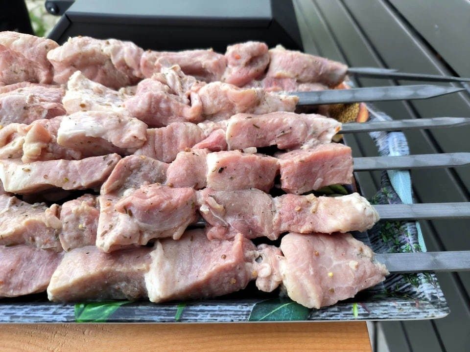 Опасности свинины: чего стоит избегать в рационе, предупреждают эксперты