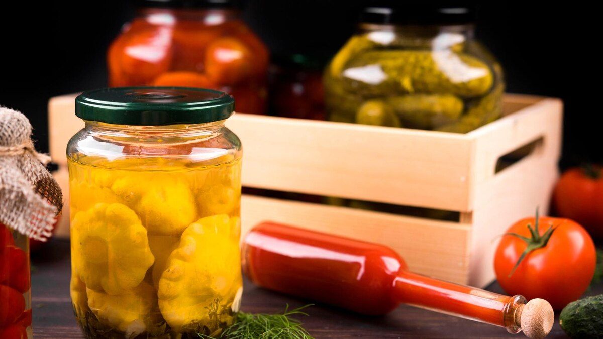 Как сохранить летние дары: многообразие консервации на зиму