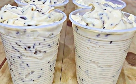 Нежный сливочно-сметанный десерт: украсьте свой новогодний стол