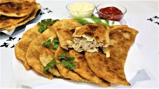Чебуреки: как приготовить идеальные закуски на своей кухне