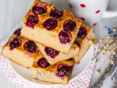 Ароматные вишневые пироги: рецепты из детства