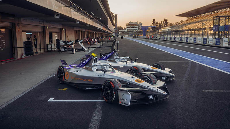 Porsche отмечает свое наследие уникальной раскраской в Мехико