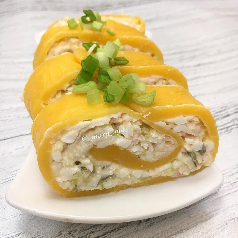 Вкусный рулет из сыра: простой и оригинальный рецепт