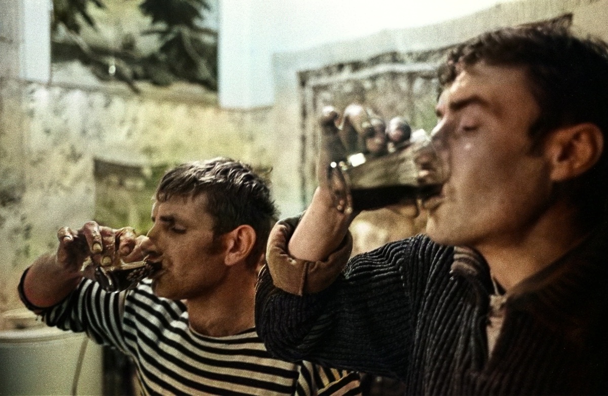 Тайны номерных портвейнов советской эпохи: от «три топора» до «пятнашки»