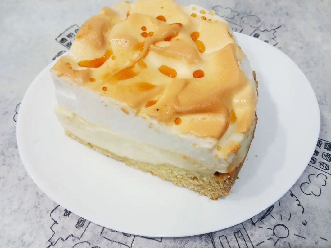 Вкусный творожный пирог с белковым слоем «Слезы ангела»