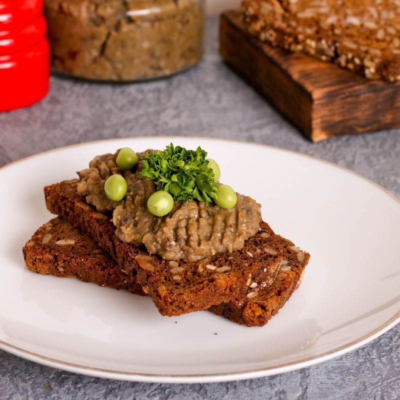 Нежный паштет из чечевицы и грецких орехов: идеальное лакомство для вегетарианцев