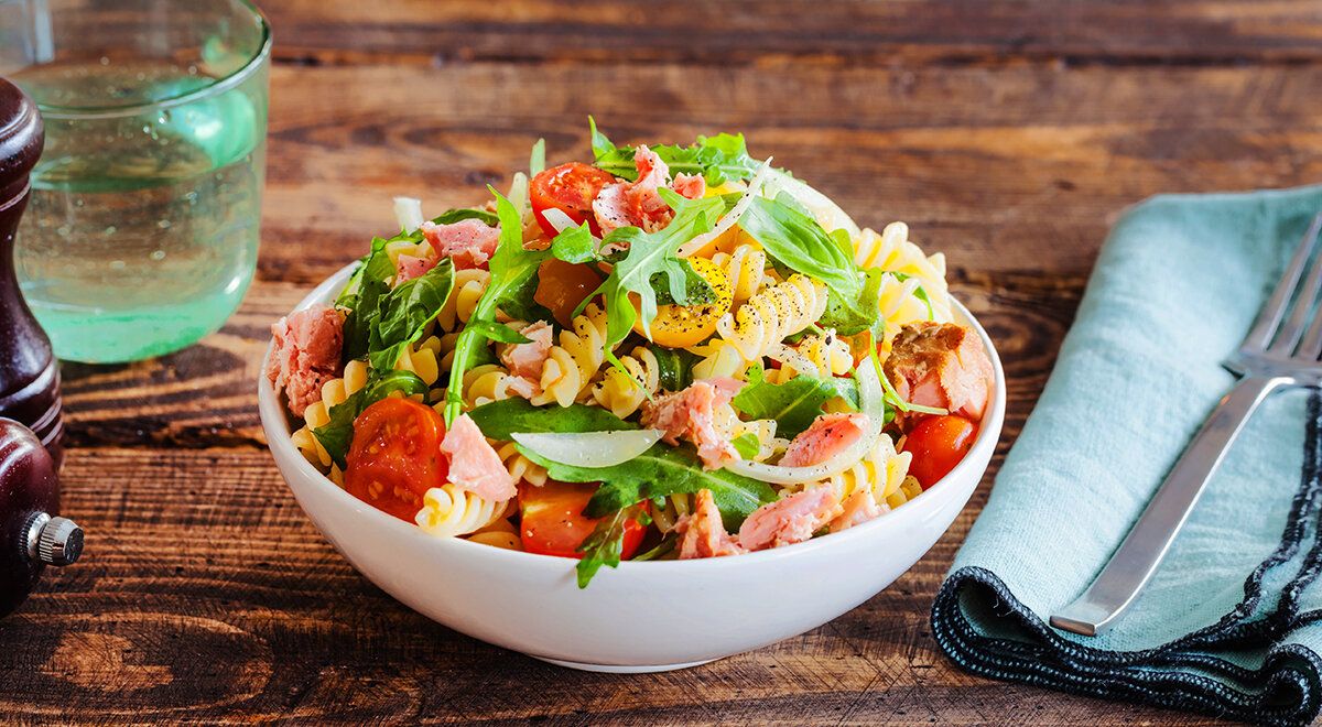 9 вкусных и недорогих блюд с консервированным тунцом