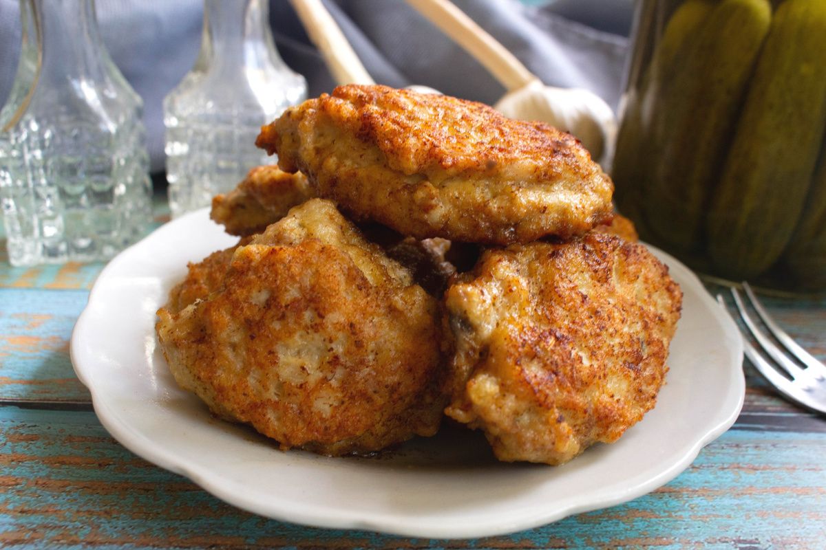 Куриные котлеты по-французски: легкий рецепт для любителей вкусного