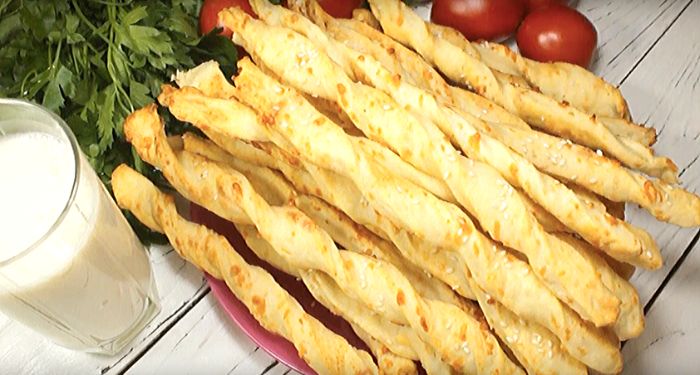 Вкусная простота: сырные палочки для всей семьи