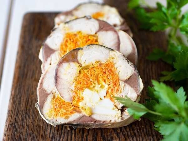 Восхитительный рулет из скумбрии