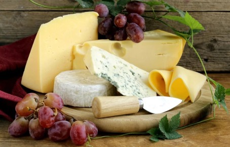 Сыры с плесенью: погружение в мир гастрономического искусства