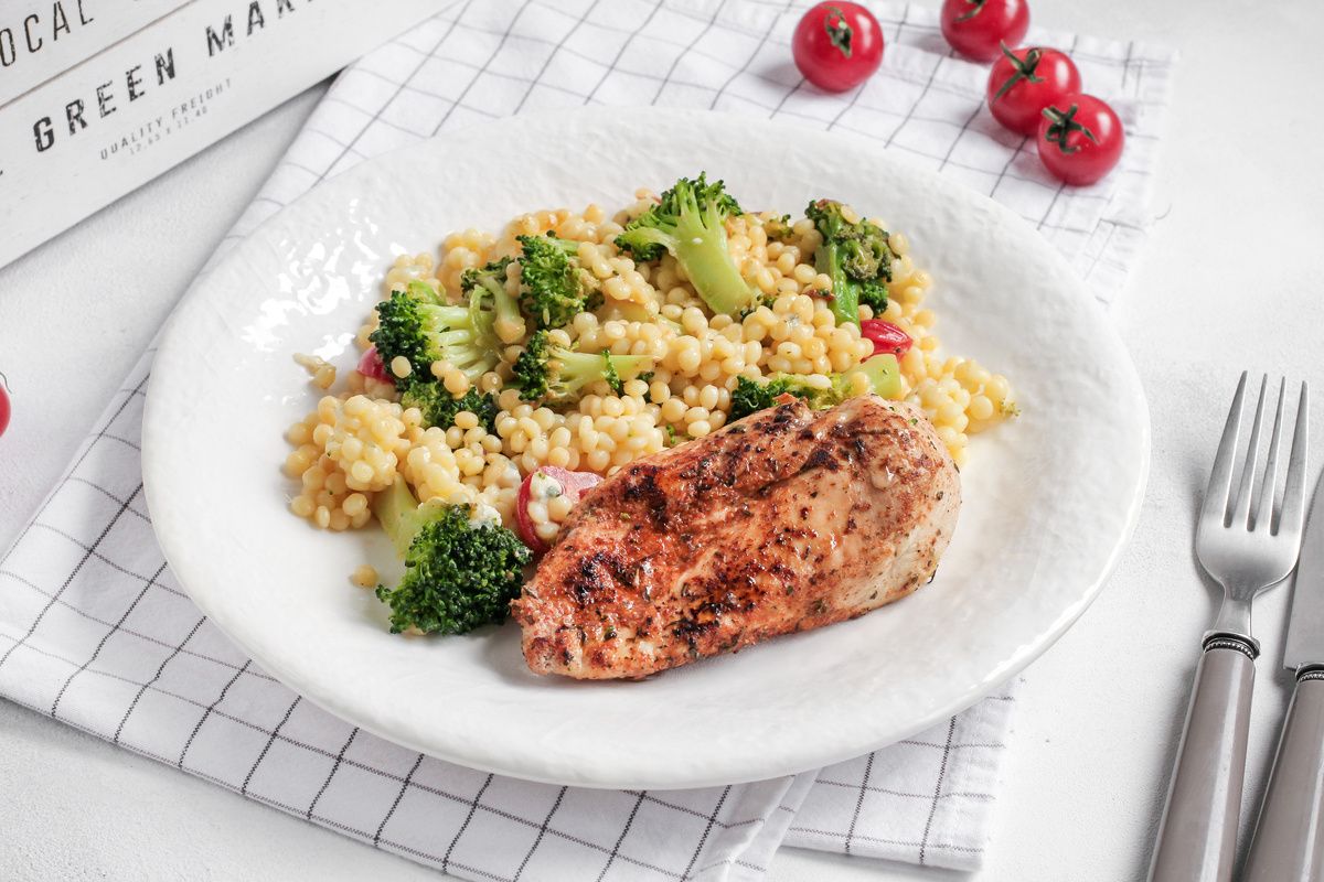 Куриное филе с птитим и каджунскими специями: просто и вкусно