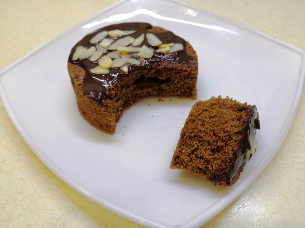 Вкусно худеть: быстрый кекс с отрубями в микроволновке