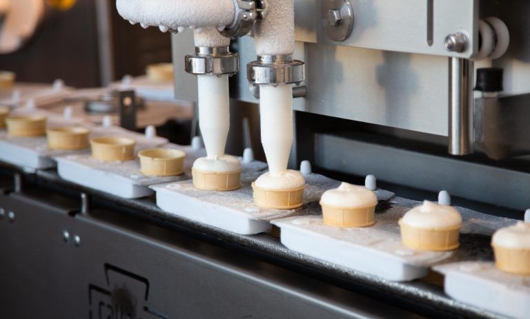 Мороженое с неожиданным поворотом: как металлические гвозди принесли 14 миллионов