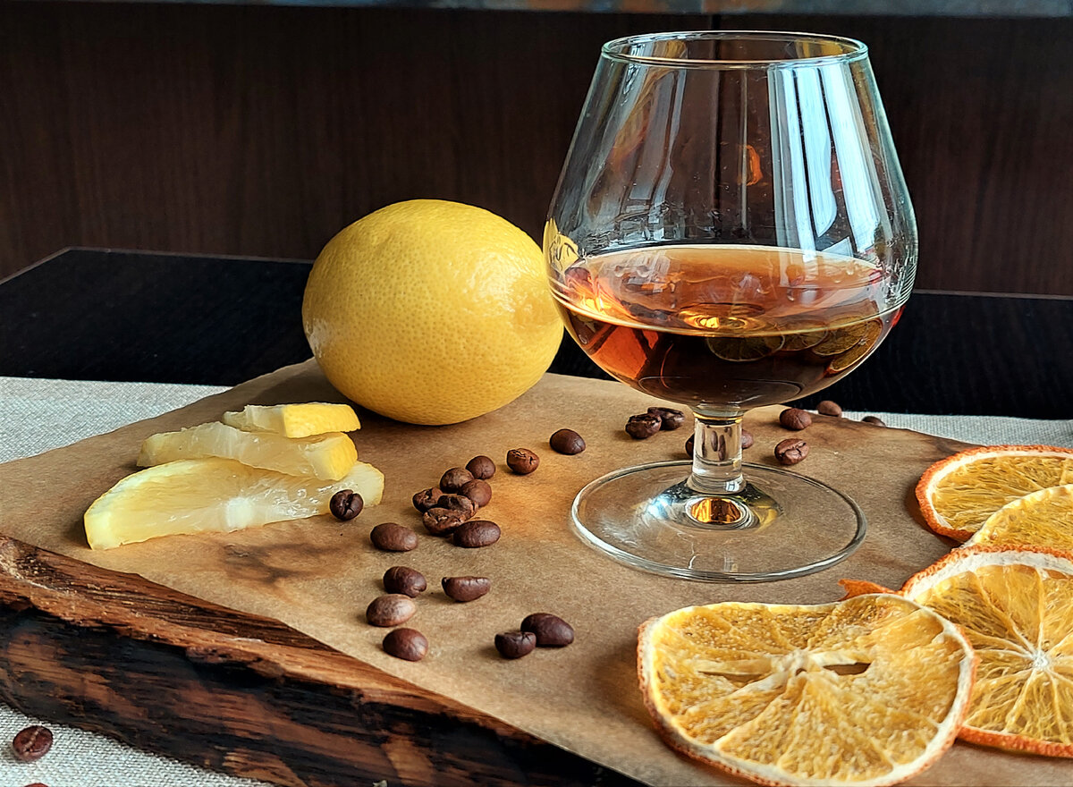 Гость оспорил цену на коньяк: как правильно поступать в подобных ситуациях?