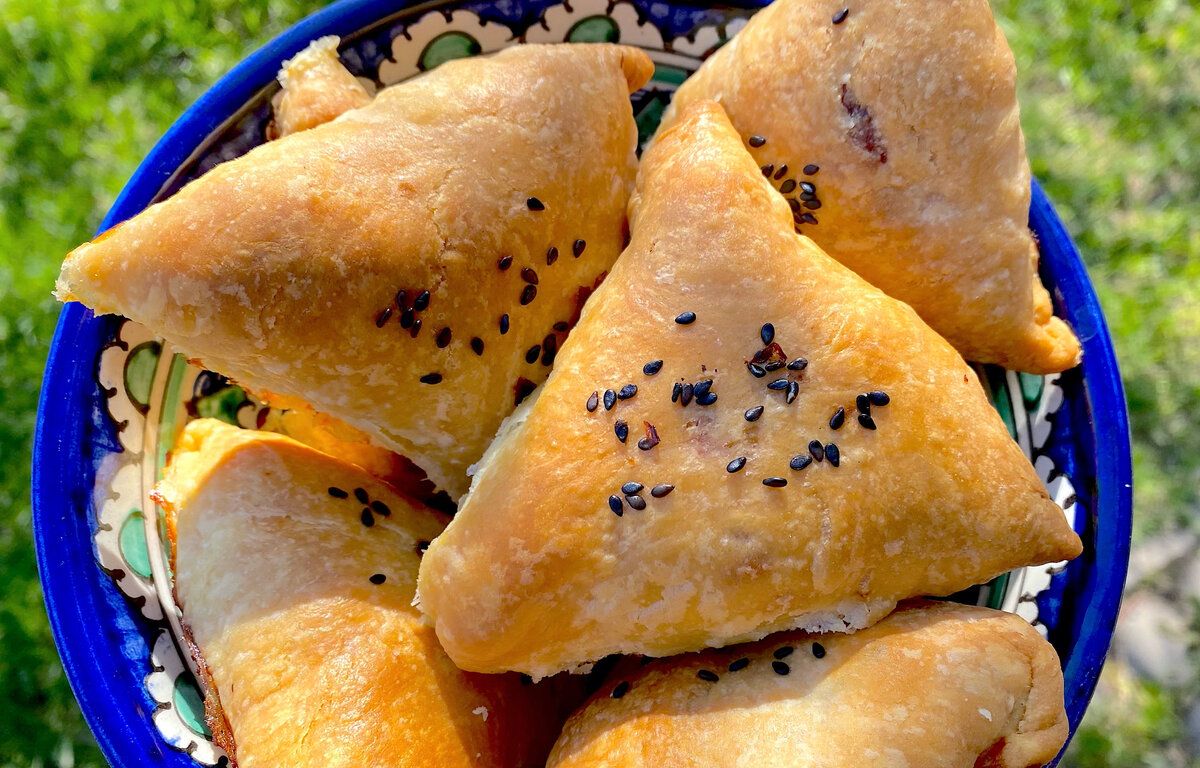 Как быстро приготовить ленивую самсу: секреты вкусной выпечки