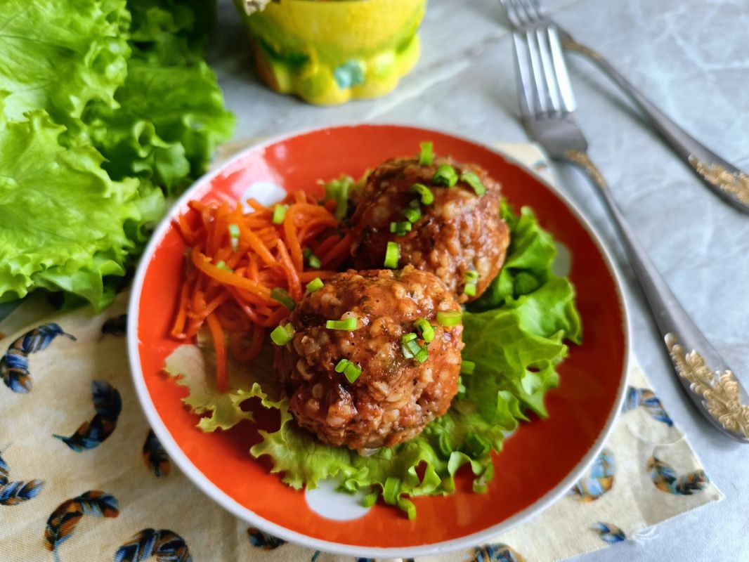Нежные тефтели с булгуром: простота, вкус и здоровье в одном блюде
