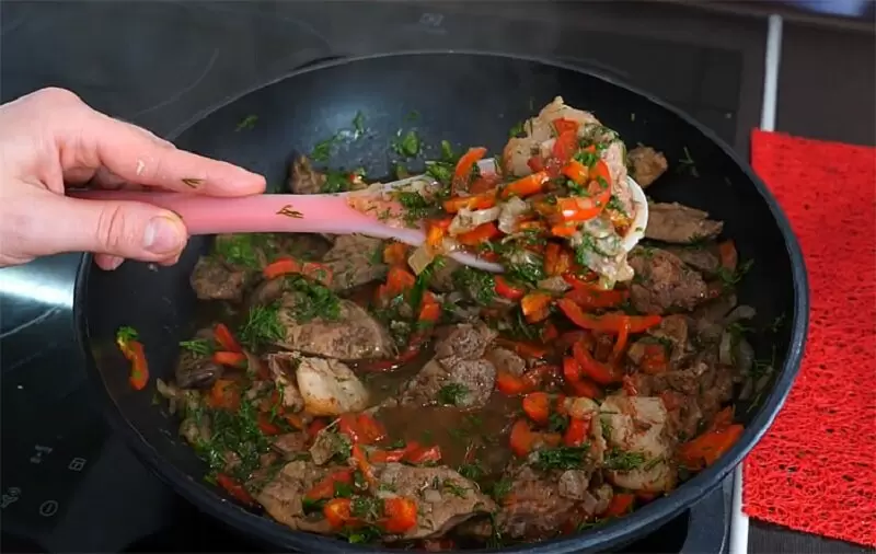 Нежная печень: секреты приготовления сочного блюда