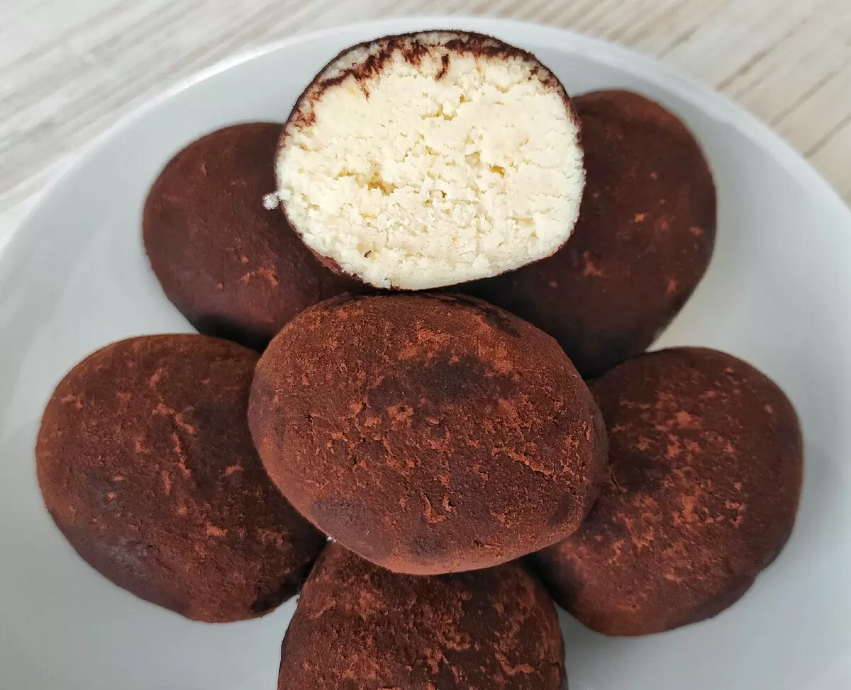 Новый взгляд на любимое лакомство: полезное пирожное картошка без сахара