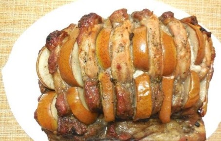 Сочный праздник на вашем столе: свинина с грушами по новому рецепту