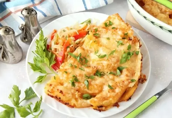 Картофельный комфорт: запечённый шедевр с кефиром и сыром