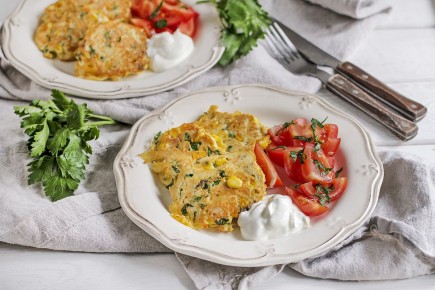 Куриные оладьи с кукурузой