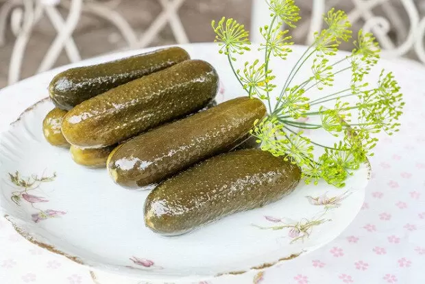 Секреты идеальных соленых огурцов по бабушкиному рецепту