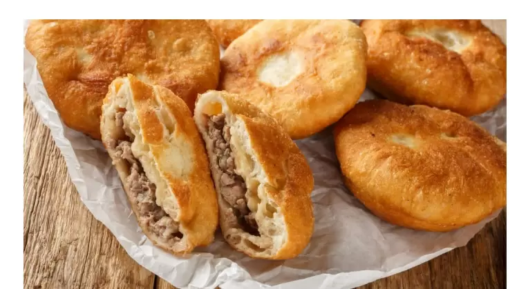 Как приготовить беляши: секреты сочности и хрустящей корочки