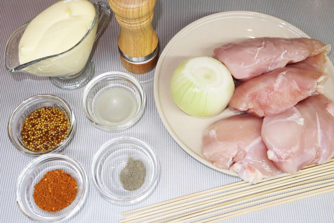 Шашлык из курицы в майонезе