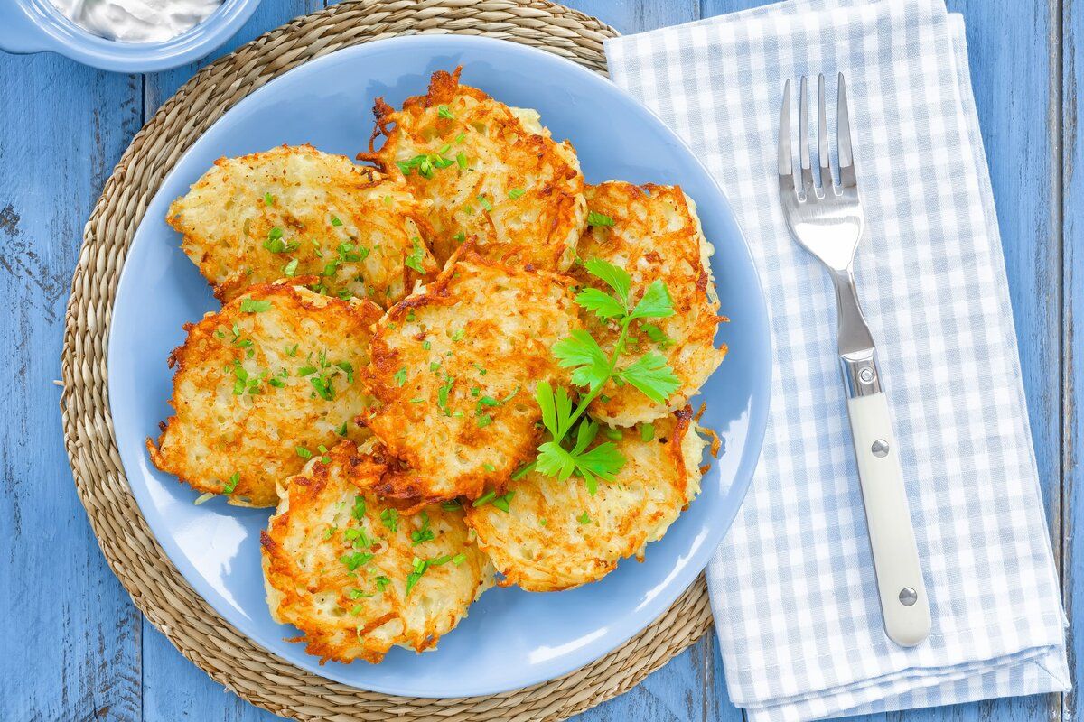 Как приготовить идеальные драники из картошки и лука